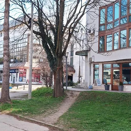 Apricus Mini Apartman